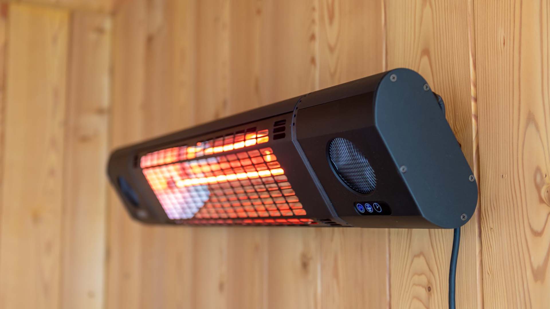 Sun & Sound Ultra Vægmonteret Terrassevarmer – Sort (2000W) - Nordic Unique