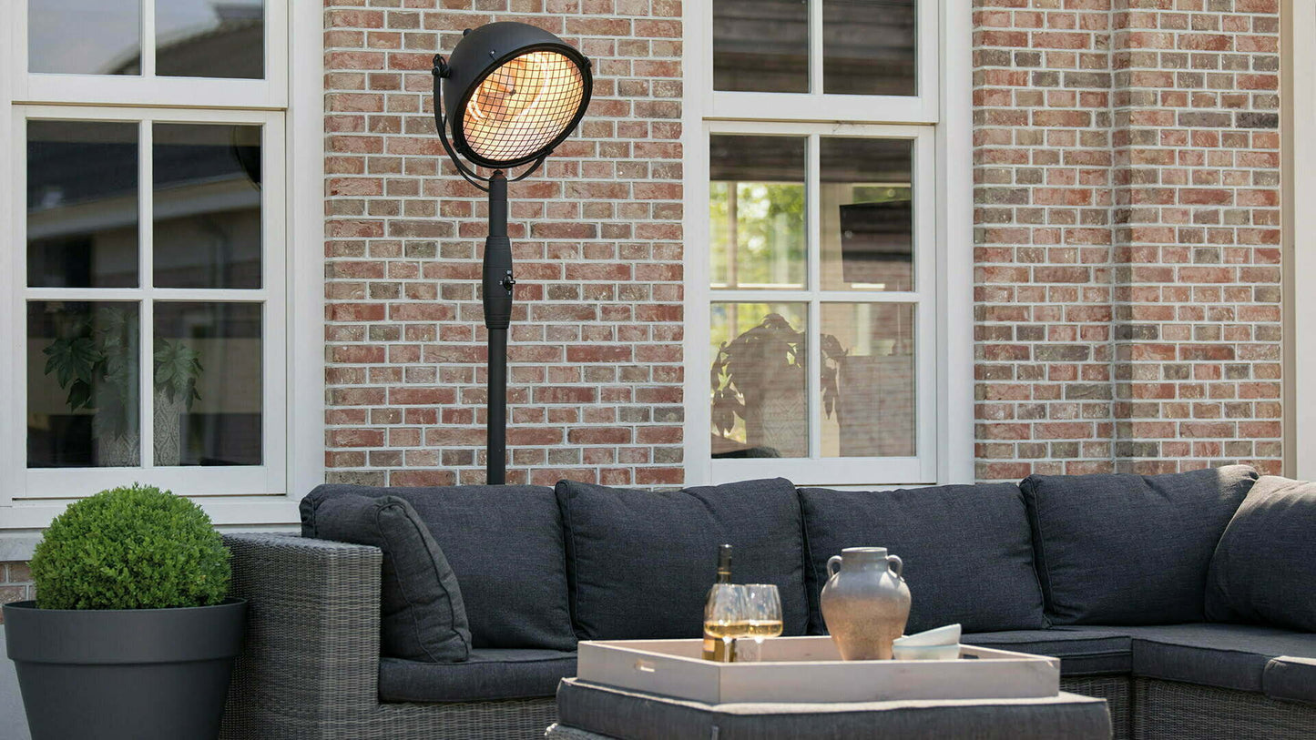 Indus Bright Fritstående Terrassevarmer – Sort (2100W) - Nordic Unique