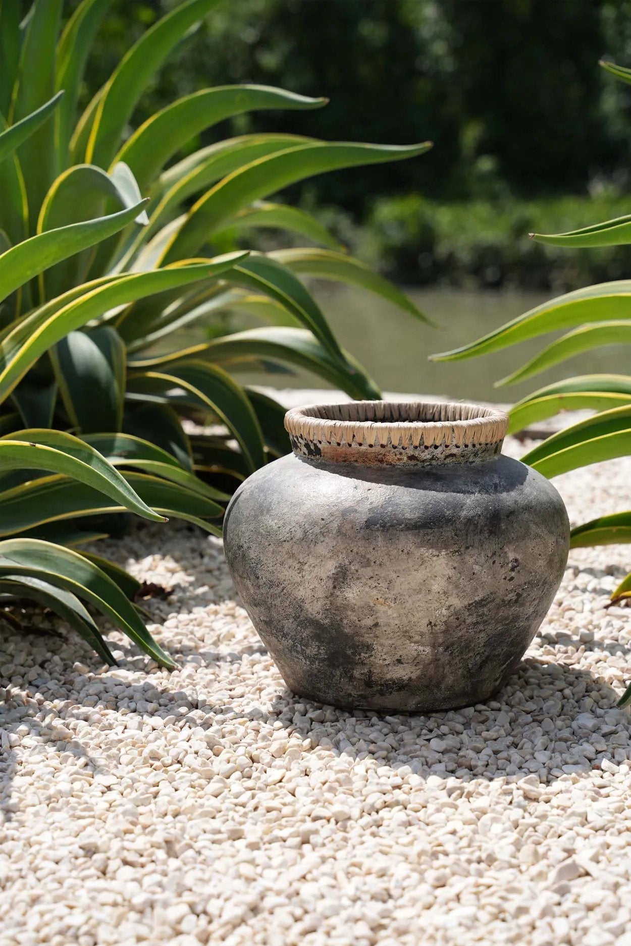 Madrid Vase - antikgrå - L - Nordic Unique