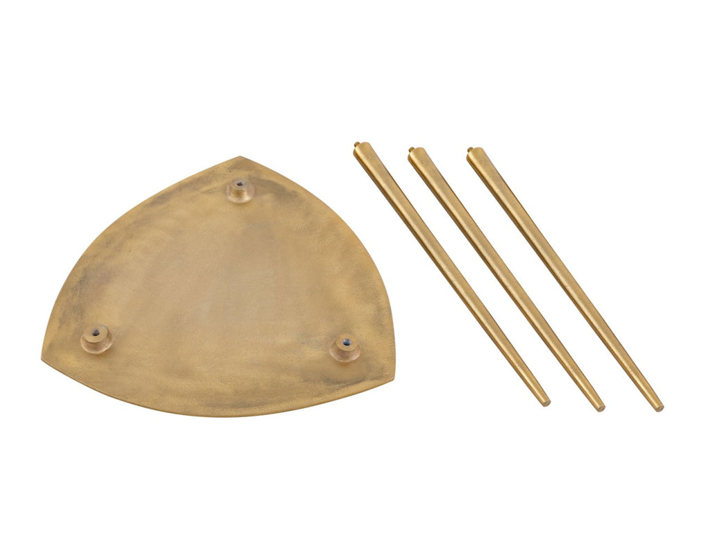 Sidebord i metal, trekantet klassisk design guld - Nordic Unique