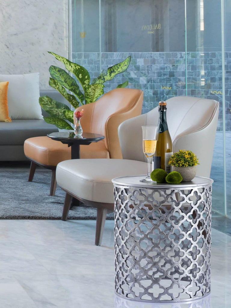 Dekobord/sidebord i metal Sidebord Ø40x45cm rund sølv - Nordic Unique