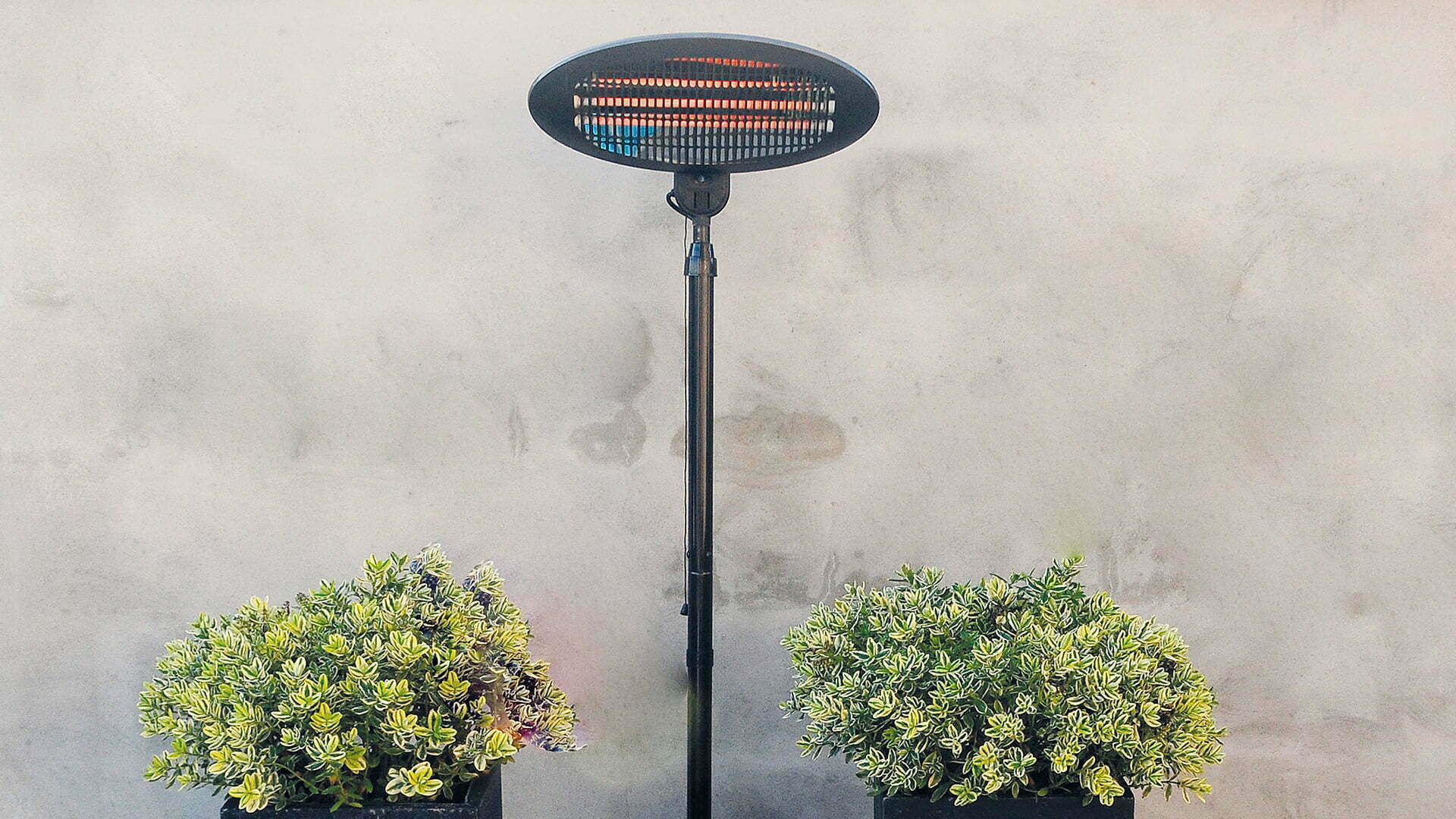 Elektra Quartz Fritstående Terrassevarmer – Sort (2000W) - Nordic Unique