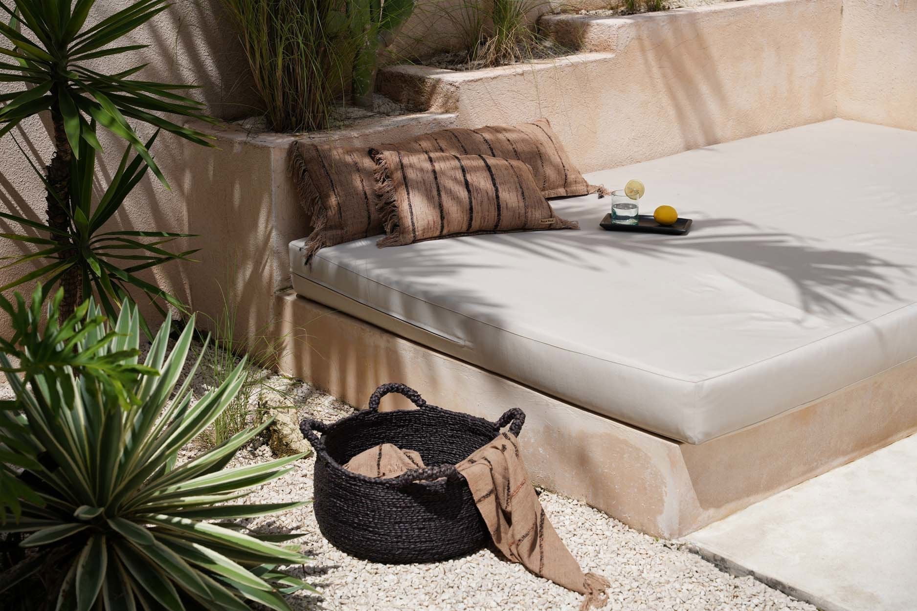 Les Quatre Mains Kurv- Sort - L - Nordic Unique