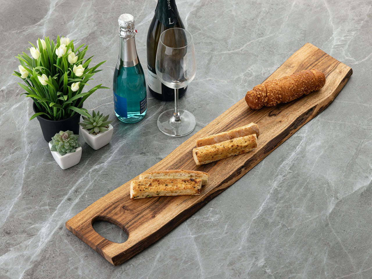 Serveringsbræt & Dekorationsbakke Thor – Håndlavet i Massivt Akacietræ - Nordic Unique