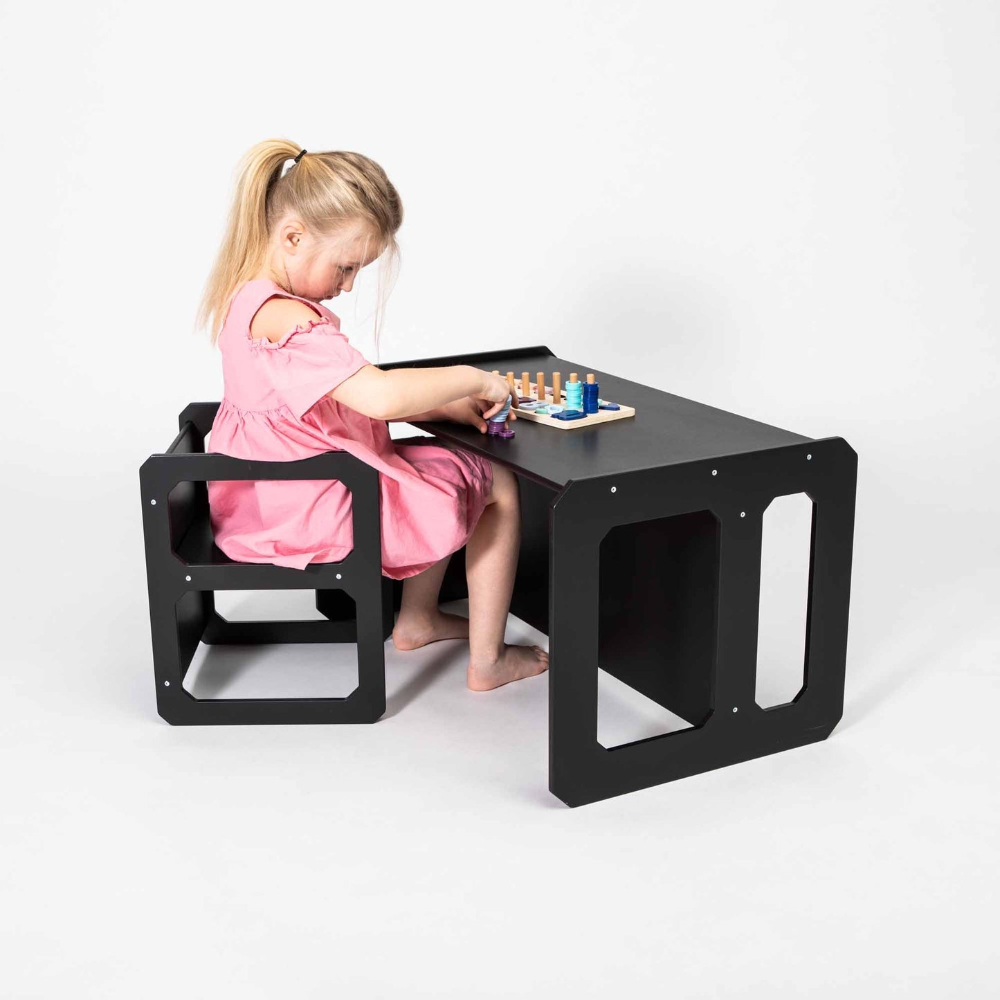 Montessori Fravænningsbord med Stol – Sort - Nordic Unique